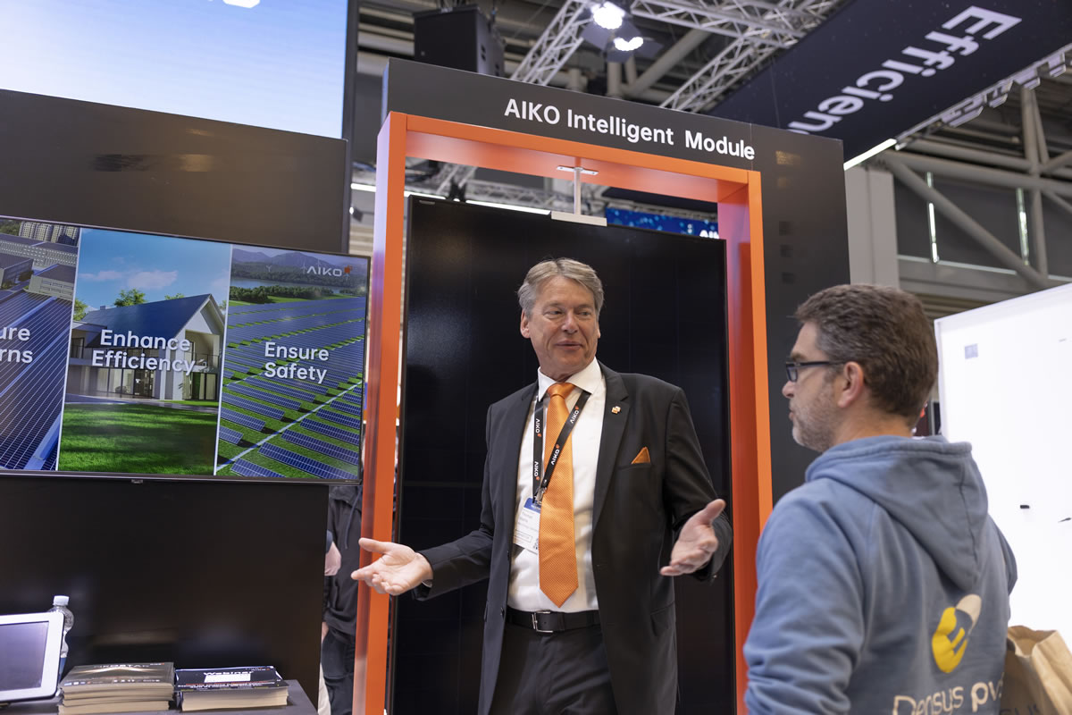 emc易倍携“黑科技”新品亮相Intersolar展